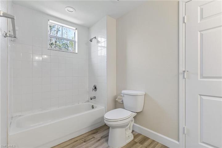 7960  Preserve  CIR, Naples, FL 34119