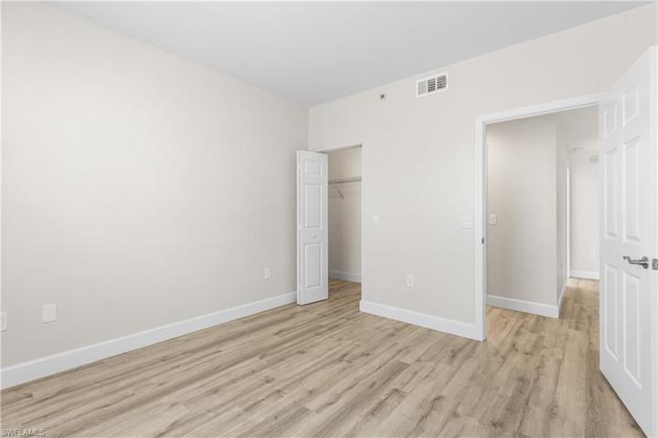 7960  Preserve  CIR, Naples, FL 34119