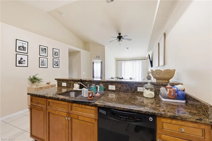1018-1020 SE 24th  AVE, Cape Coral, FL 33990