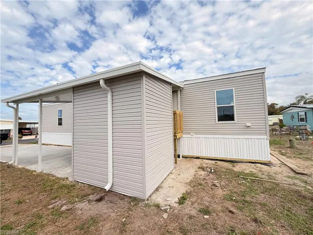 827 Peaceful Dr, North Fort Myers, Florida 33917