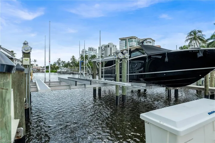 4450 Gulf Shore Blvd N, Naples, Florida 34103