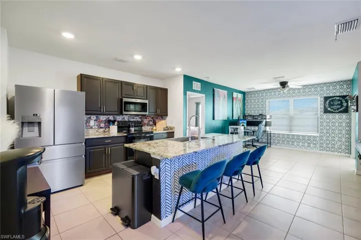 511 Nw 26th St, Cape Coral, Florida 33993