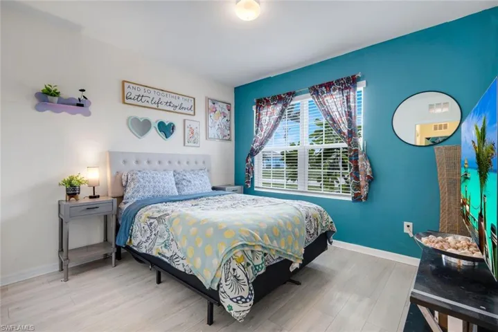 511 Nw 26th St, Cape Coral, Florida 33993