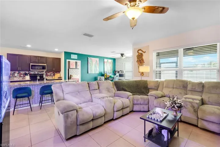 511 Nw 26th St, Cape Coral, Florida 33993