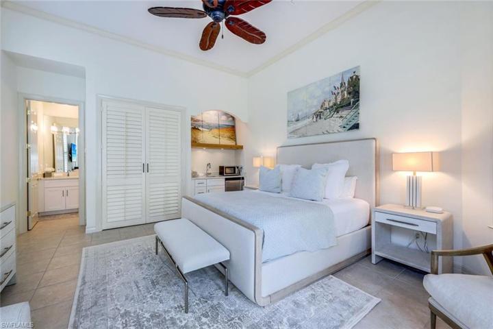 The cabana is separate from the main home and offers so much privacy!