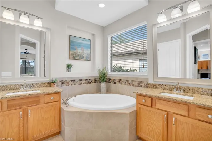 8670  Mercado  CT, Fort Myers, FL 33912