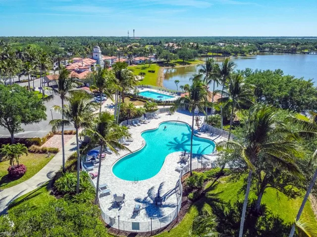 4386  Novato  CT, Naples, FL 34109
