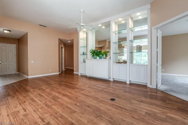 4386  Novato  CT, Naples, FL 34109