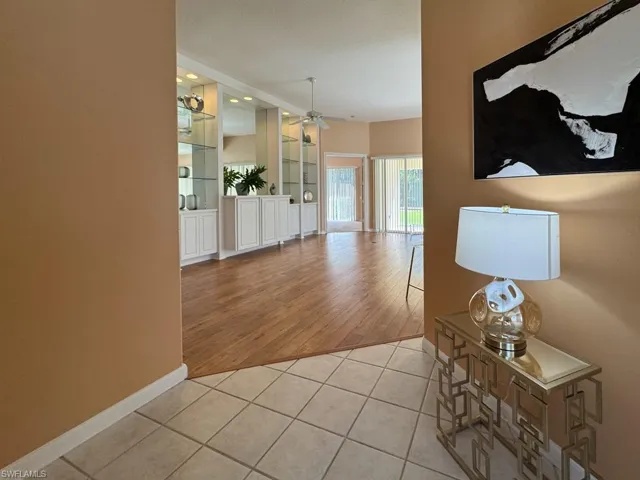 4386  Novato  CT, Naples, FL 34109