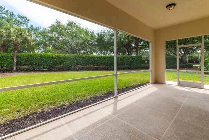 4386  Novato  CT, Naples, FL 34109