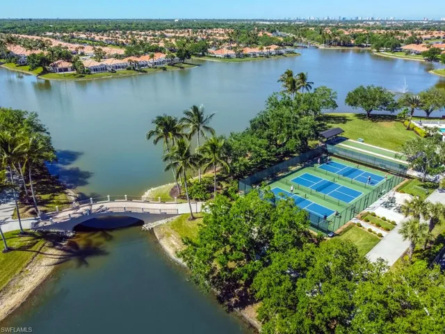 4386  Novato  CT, Naples, FL 34109