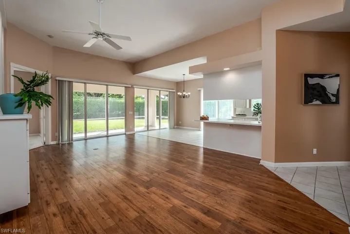 4386  Novato  CT, Naples, FL 34109