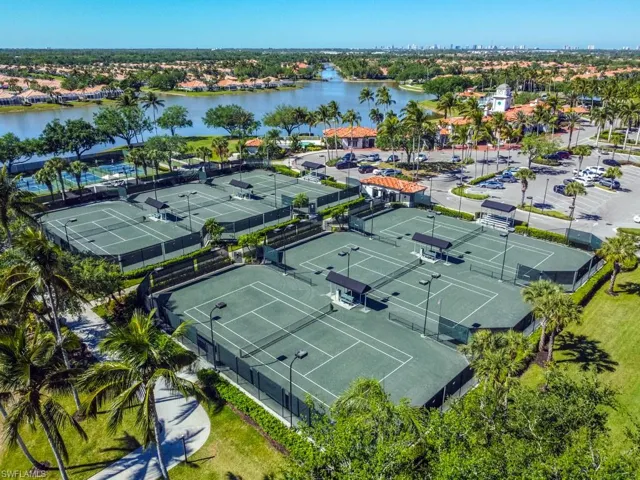 4386  Novato  CT, Naples, FL 34109