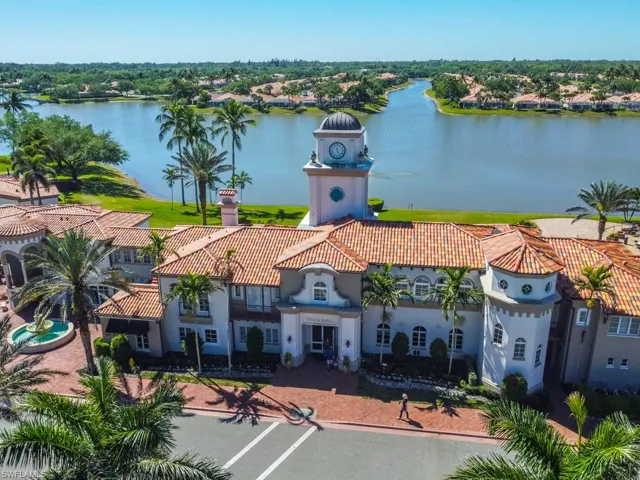 4386  Novato  CT, Naples, FL 34109