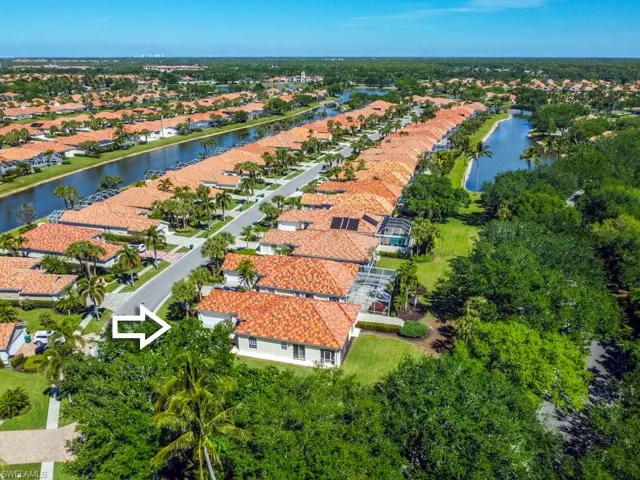 4386  Novato  CT, Naples, FL 34109