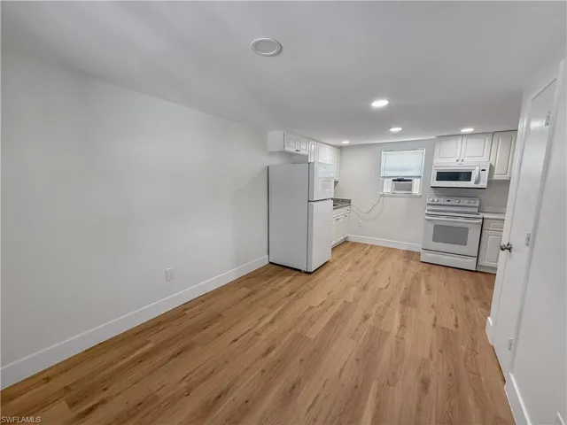 204 2nd St 2, Fort Myers, Florida 33907