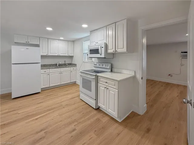 204 2nd St 2, Fort Myers, Florida 33907