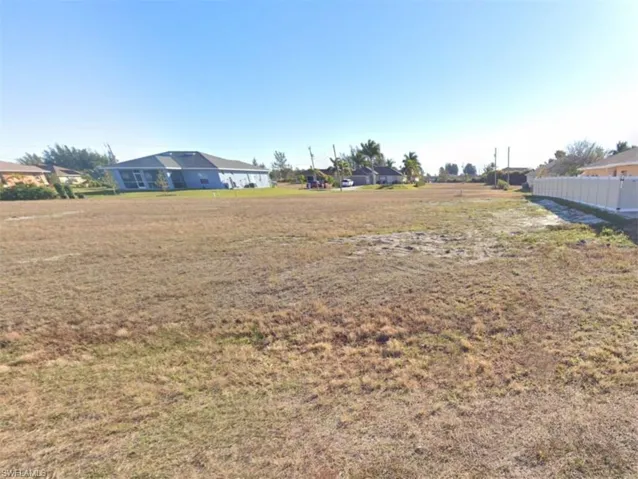 1905 Nw 34th Ave, Cape Coral, Florida 33993
