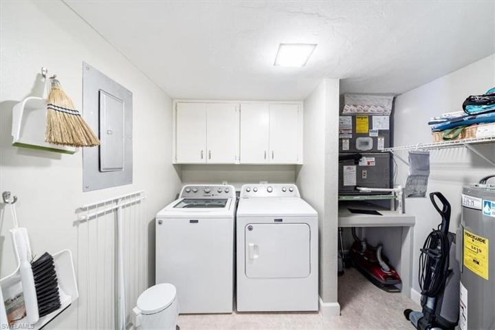 541 Lake Louise CIR # 104, NAPLES FL 34110