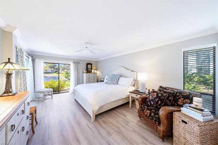 541 Lake Louise CIR # 104, NAPLES FL 34110