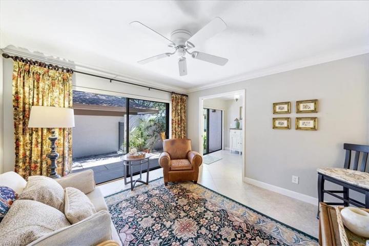 541 Lake Louise CIR # 104, NAPLES FL 34110