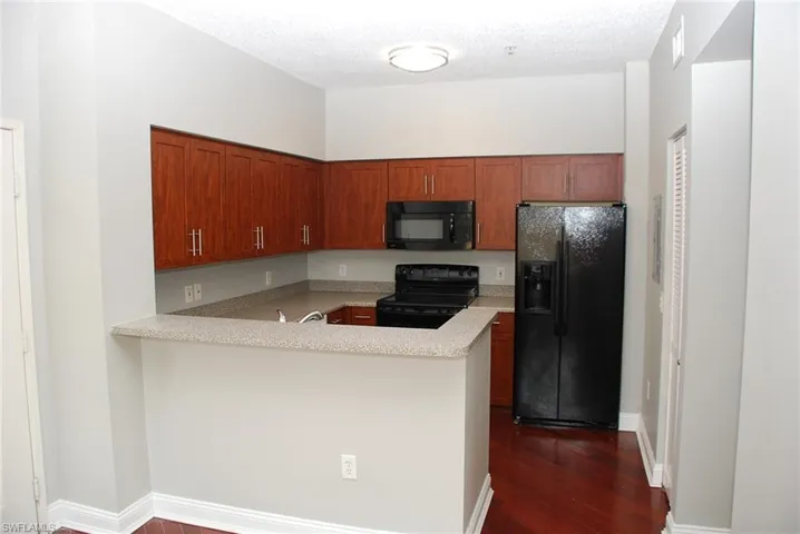1130  Reserve  WAY, Naples, FL 34105