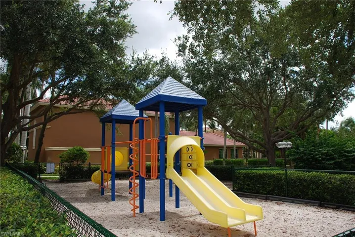 1130  Reserve  WAY, Naples, FL 34105