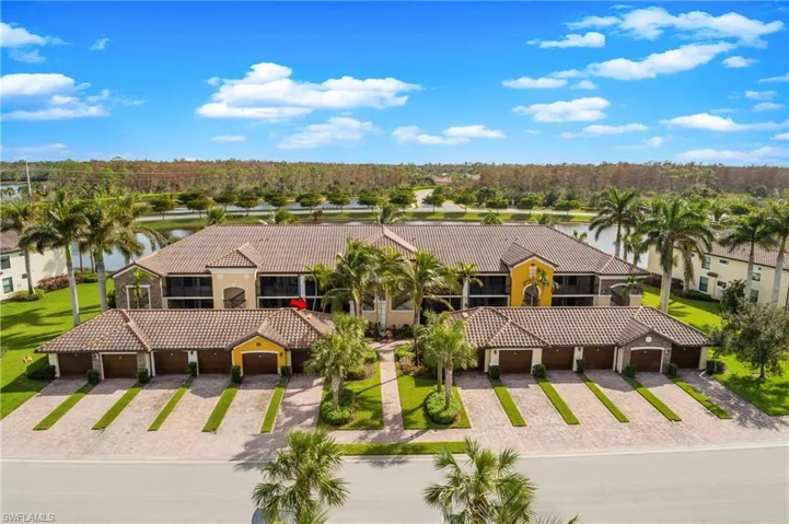 9514  Avellino  WAY, Naples, FL 34113