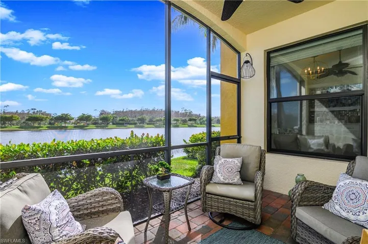 9514  Avellino  WAY, Naples, FL 34113