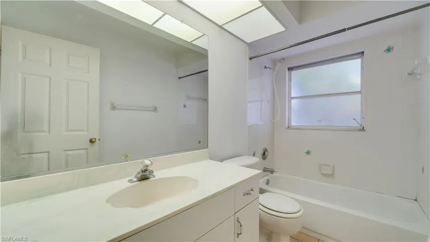 Main bathroom.