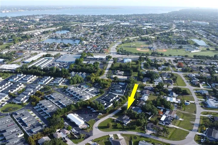 6701 Fiesta Ln, Fort Myers, Florida 33919