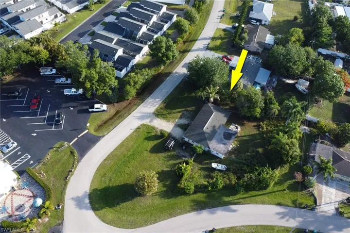 6701 Fiesta Ln, Fort Myers, Florida 33919