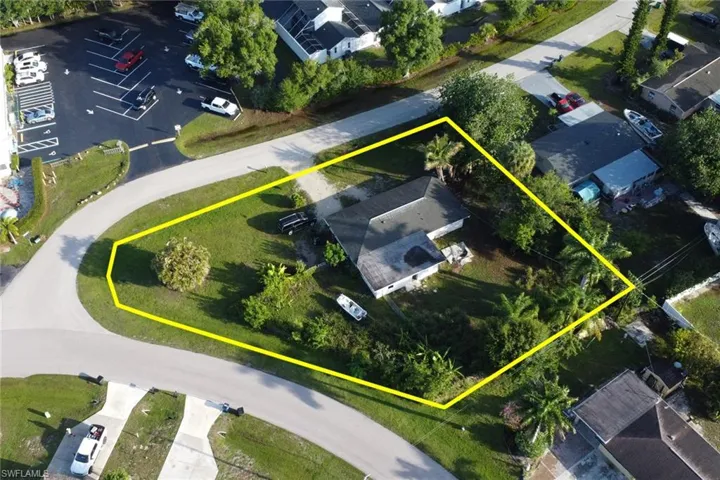 6701 Fiesta Ln, Fort Myers, Florida 33919