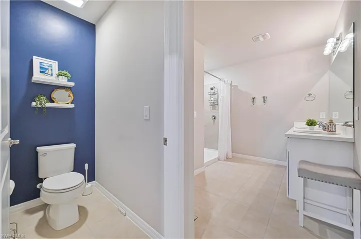8908  Cascade Price  CIR, North Fort Myers, FL 33917