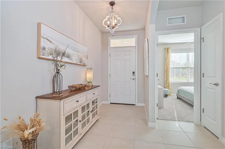 8908  Cascade Price  CIR, North Fort Myers, FL 33917