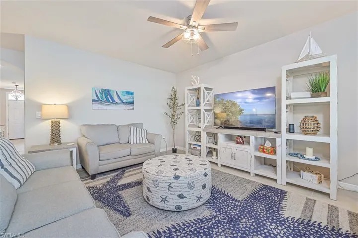8908  Cascade Price  CIR, North Fort Myers, FL 33917