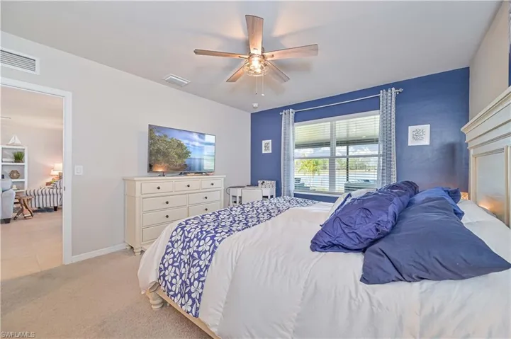 8908  Cascade Price  CIR, North Fort Myers, FL 33917