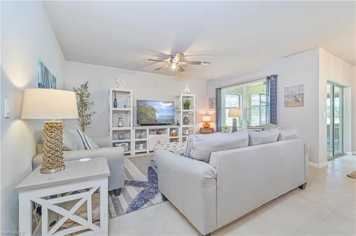 8908  Cascade Price  CIR, North Fort Myers, FL 33917
