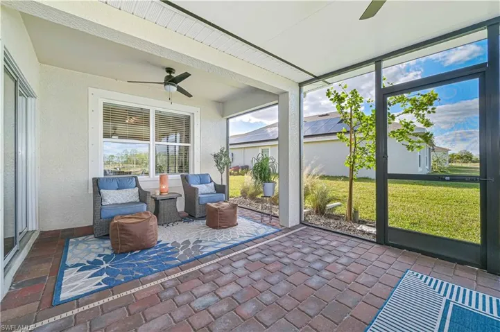8908  Cascade Price  CIR, North Fort Myers, FL 33917