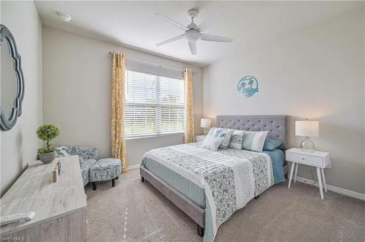 8908  Cascade Price  CIR, North Fort Myers, FL 33917