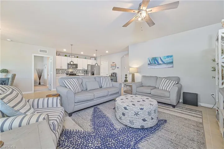 8908  Cascade Price  CIR, North Fort Myers, FL 33917