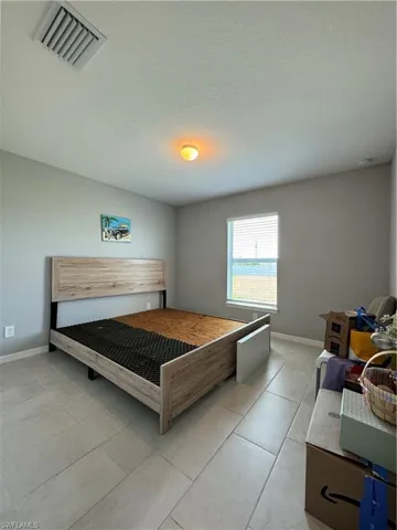 924 Ne 10th Ln, Cape Coral Fl 33909