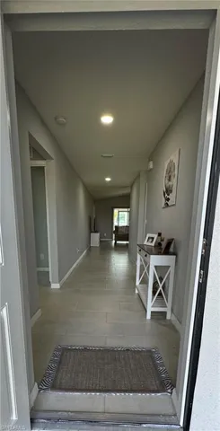 924 Ne 10th Ln, Cape Coral Fl 33909