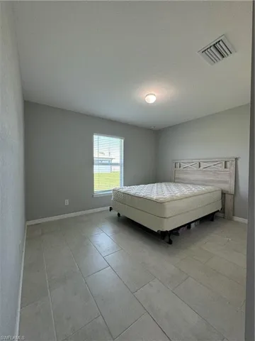 924 Ne 10th Ln, Cape Coral Fl 33909