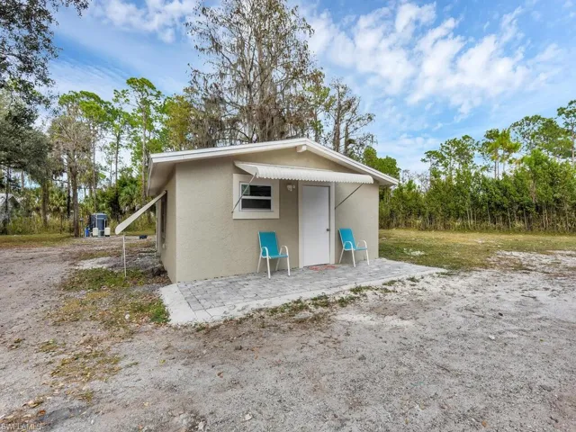 2180  DELLA  DR, Naples, FL 34117