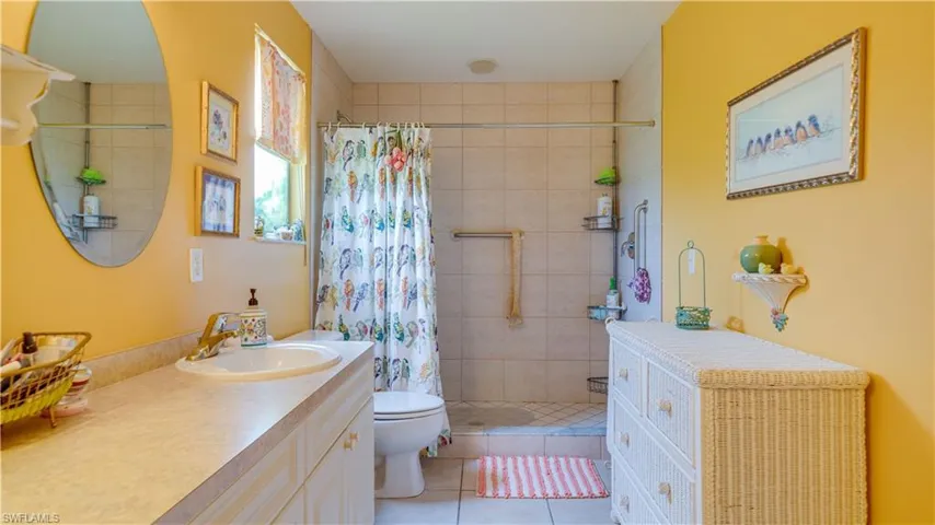 635 Ne 6th St, Cape Coral Fl 33909