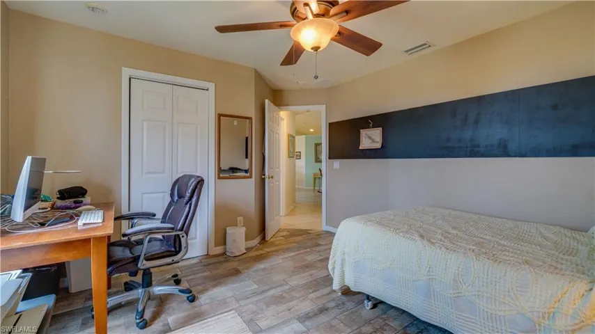 635 Ne 6th St, Cape Coral Fl 33909