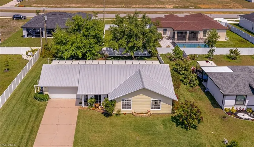 635 Ne 6th St, Cape Coral Fl 33909