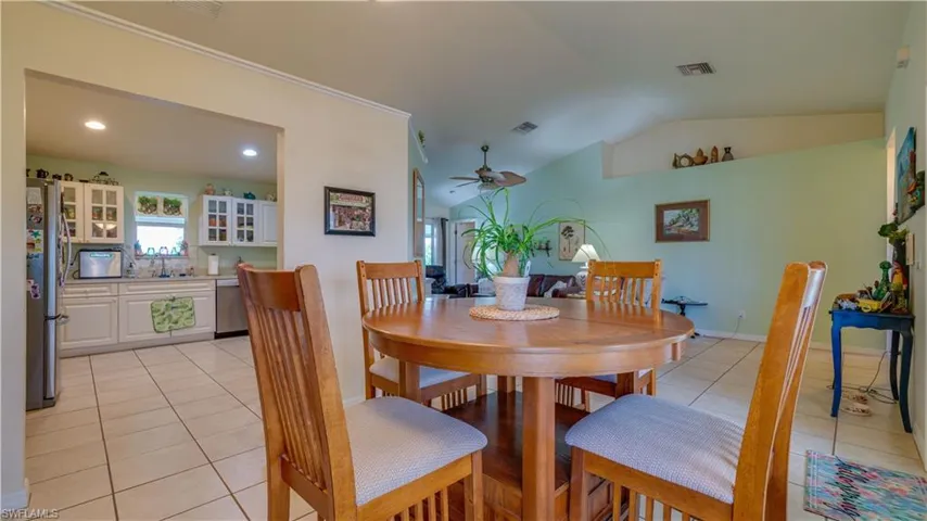 635 Ne 6th St, Cape Coral Fl 33909