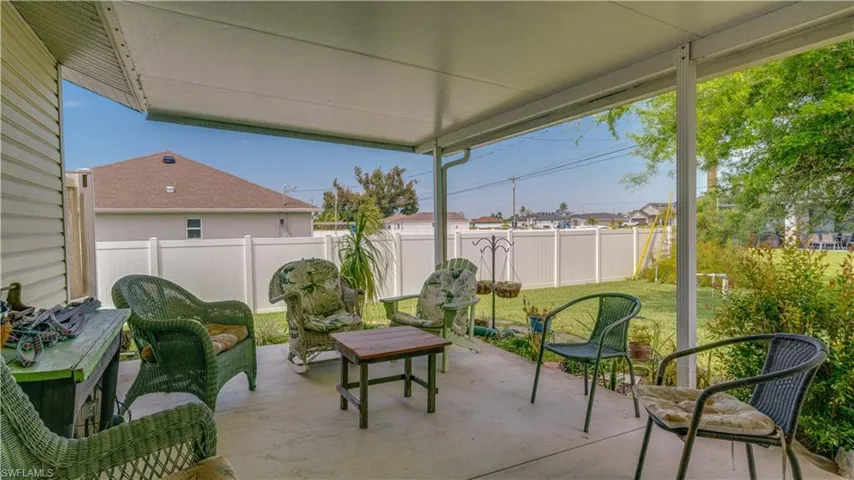 635 Ne 6th St, Cape Coral Fl 33909